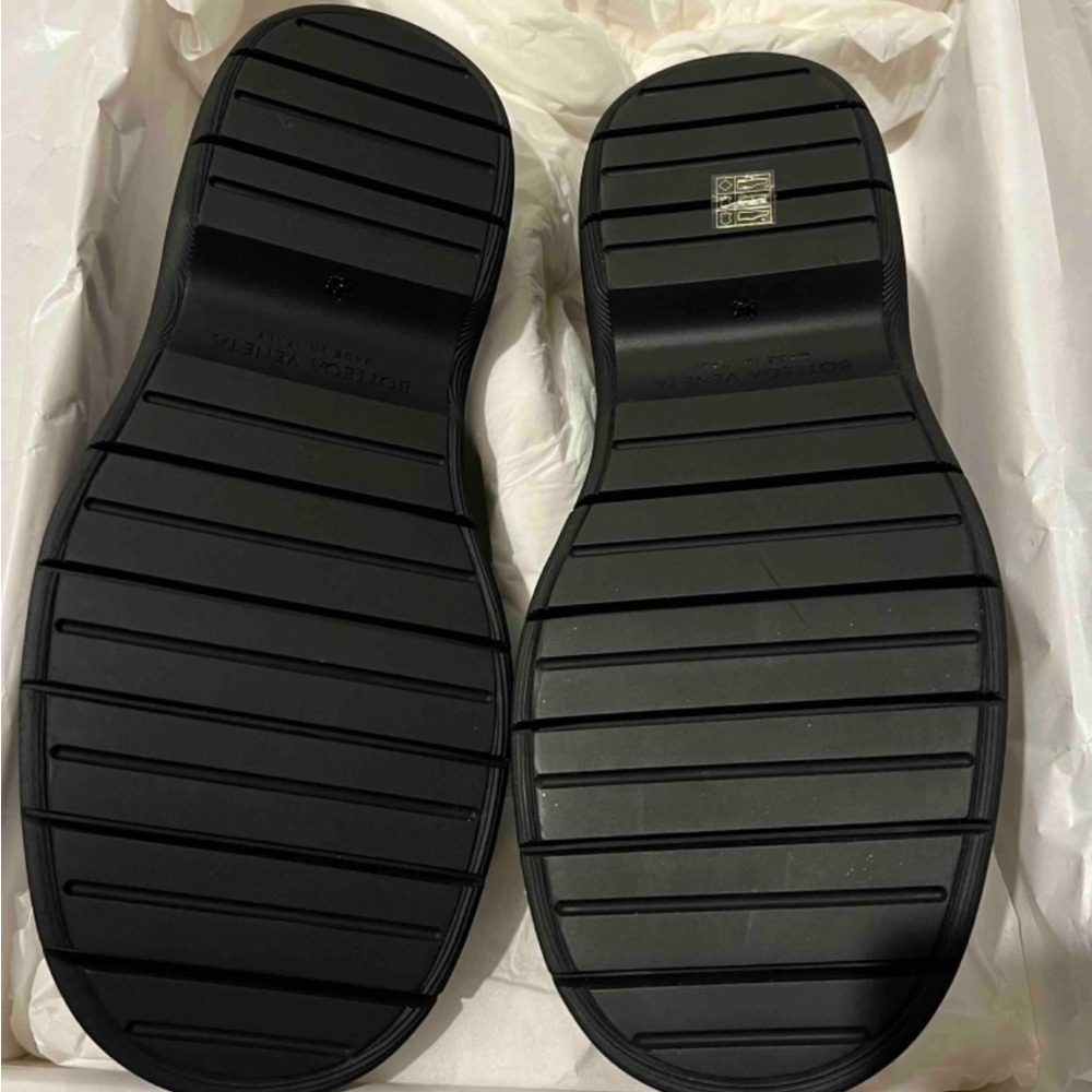 Bottega Veneta. Gorgeous shoes. Box included. Never worn - Picture 3 of 5